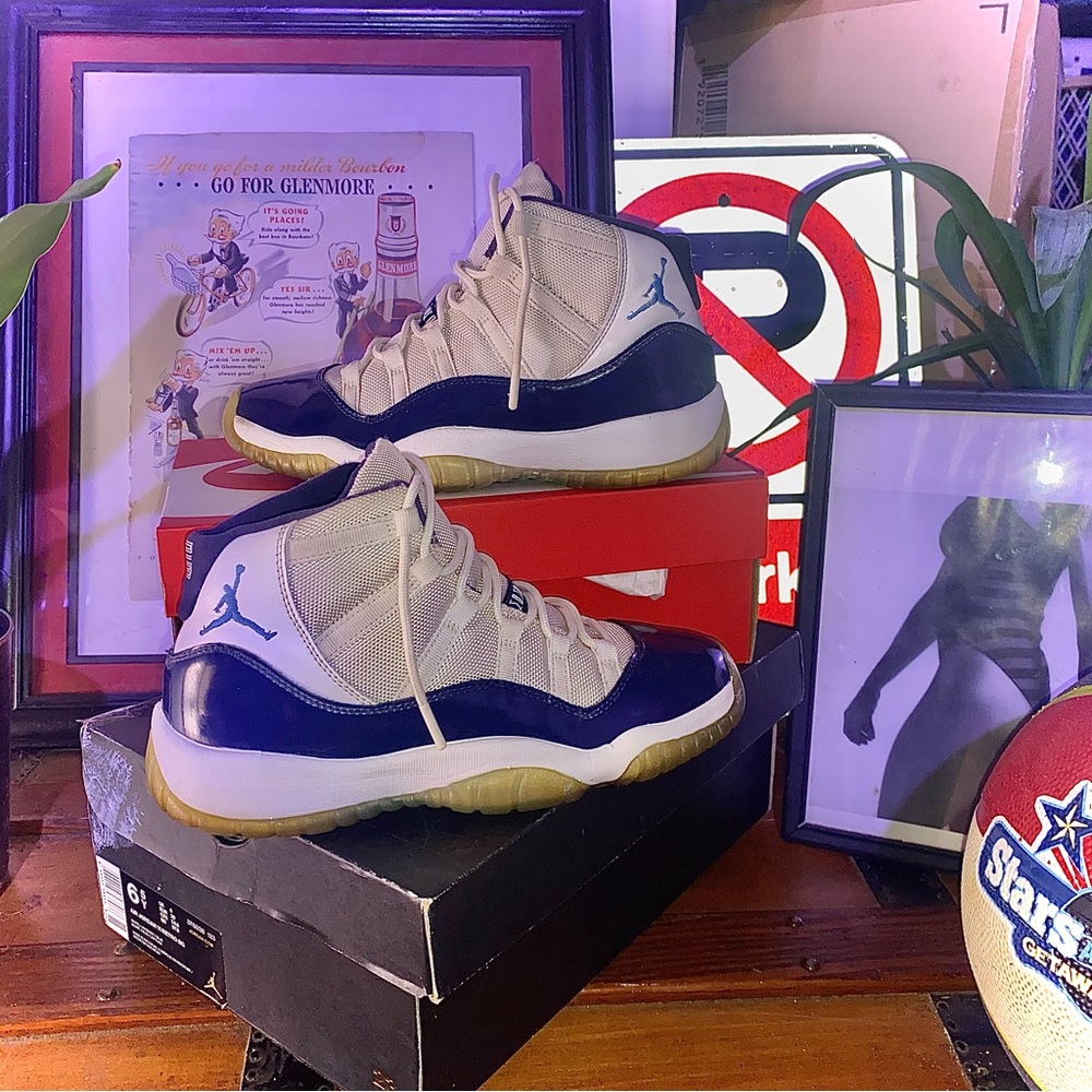 Jordan 11 UNC
